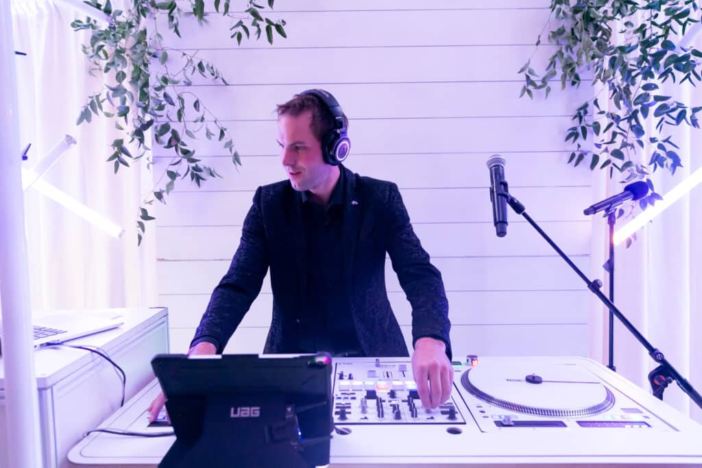 DJ Cam Reeve | Elizabeth | Dan @RiverBottomsRanch DJ Cam Reeve | Elizabeth | Dan @RiverBottomsRanch