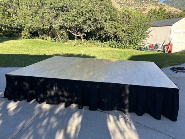 8' x 12' Utah Stage Rental (Maple top)