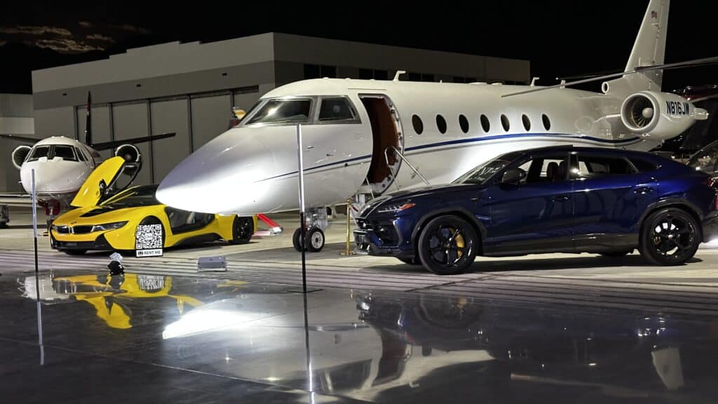 Jet's and car behind stage. 