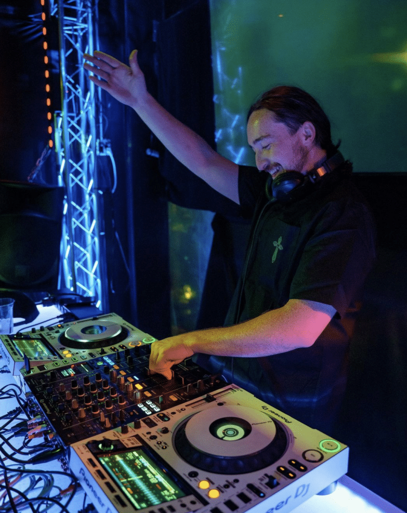 CDJ2000's and DJM 900 Rental's Utah